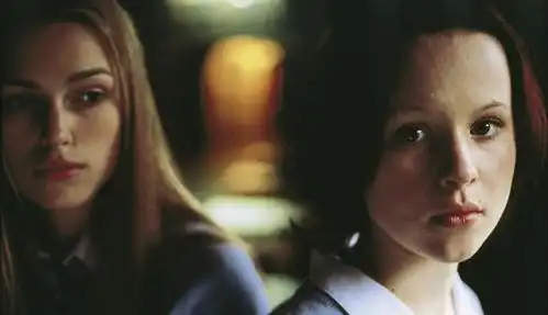 2男2女被困防空洞,18天后仅1个女人活着回来,结局让人背后发凉
