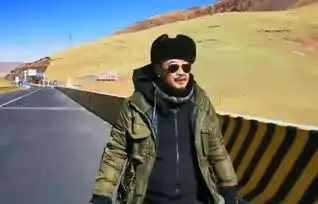 黄海波罕见露面受访出事后做公益给孩子积德,很着急很想演戏