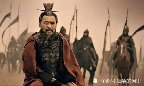 曹操手下的一流谋士,能力不输于郭嘉,因为干了件缺德事无缘相位
