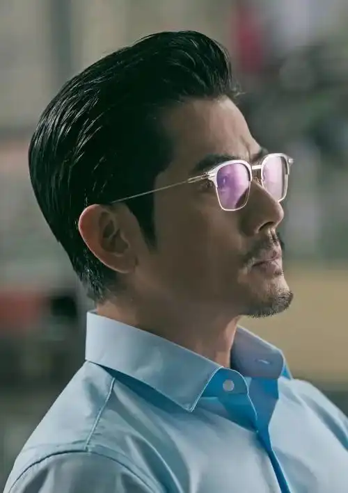 沈腾易烊千玺联手了,刘德华黄渤各主演2部,这15部新片,像王炸