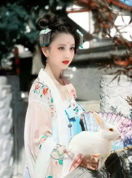 赵露思的古装造型,为什么总能出圈
