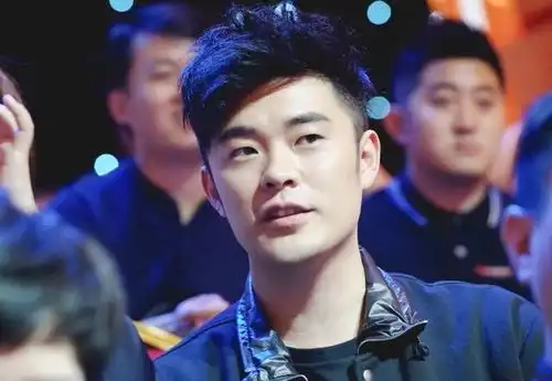 陈赫在爱情公寓原定角色是展博,因说1句话变男主
