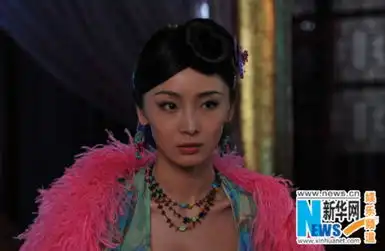 谋女郎李曼唐朝浪漫英雄大秀事业线痴缠陈奕

