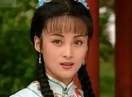 那么多人错过小燕子,没有赵薇灵动大眼睛,难成就还珠格格的辉煌
