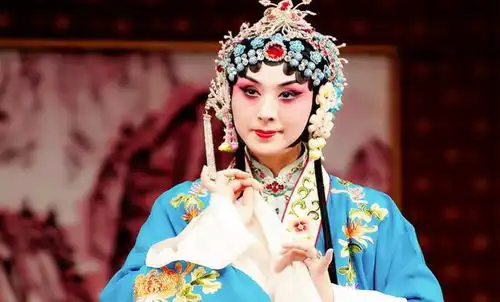 梅派大青衣史依弘不顾反对嫁给李成儒,离婚14年至今仍单身