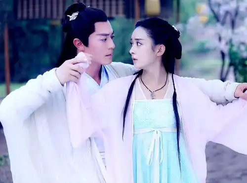 影版花千骨还没开拍,郑爽粉丝就已经认输了
