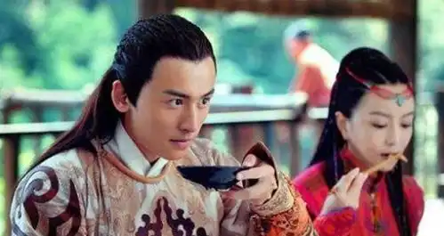 穷书生爬树偷梨吃,主人却说我把女儿嫁给你,后来书生官至丞相