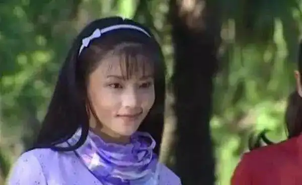 情深深雨蒙蒙同为尔豪女友,雪姨眼里的方瑜为何碾压可云
