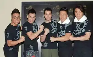 时隔二十年,古惑仔原班人马合体拍电影二十载光阴,戏里戏外,五子其实从未离开过时尚环球网
