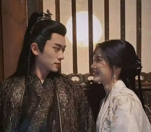 她怎么刚红,就翻车了