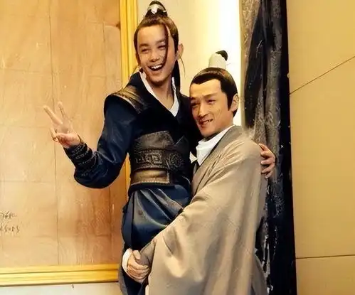 海报被撤,直播被叫停,戏份被删,吴磊走到今天到底是谁的错
