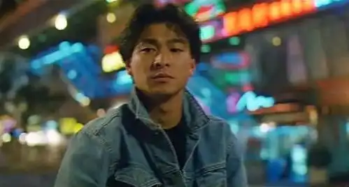 刘德华的10张经典剧照,你能猜出他几部电影
