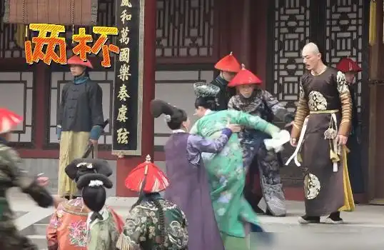 回不到太平公主时期了拍如懿传时,面临容貌衰老周迅曾想过整容
