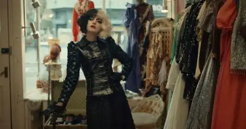 黑白魔女库伊拉获好评艾玛斯通颠覆自我
