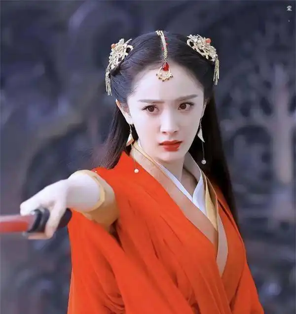 杨幂被曝重演金庸经典,即将出演王晶新倚天小昭一角