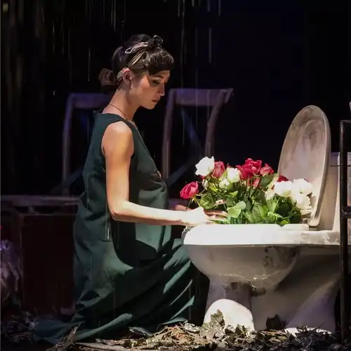 官宣演员,是谁组建了这个玩偶之家