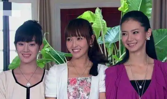 夏家三千金都嫁人了戏精张檬官宣领证,曾深陷整容小三丑闻