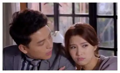 赵丽颖杉杉来了开播6年,张翰台词被玩坏,小董卿没红太可惜
