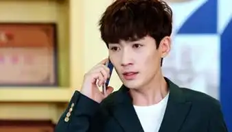 御姐归来朱一龙安以轩甜蜜互动四女一男感情线引关注
