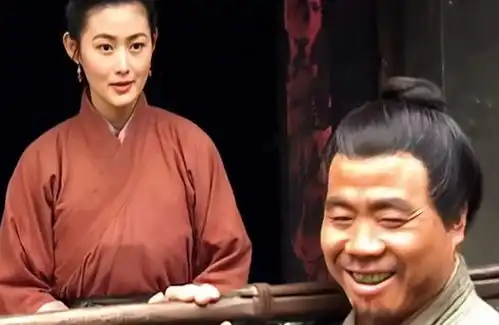 武大郎明知潘金莲风流,为何还让她与武松独处长大才看透他的坏
