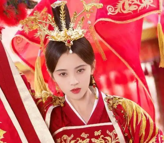 古装剧中的红衣美女,赵丽颖邱淑贞鞠婧祎,哪一位最让人迷恋
