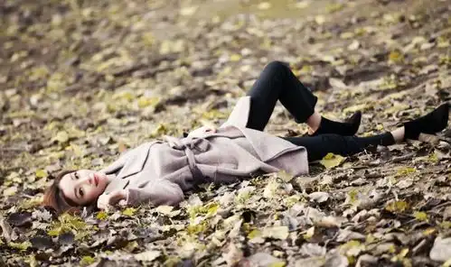 高晓菲冬日写真时尚优雅气质尽显