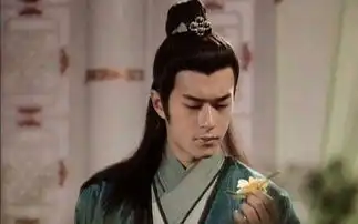 古天乐最经典的电视剧莫过于神雕侠侣,但之前他也拍过一部电视剧圆月弯刀,大家觉得如何