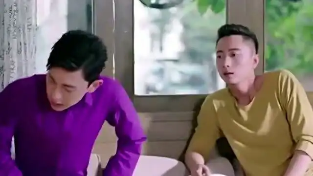 云恺没带行李,正川找到合适的借口见海兰,叫你姑姑来送衣服