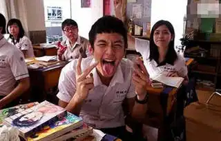哪些女人最喜欢小鲜肉

