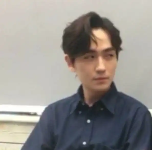 镇魂白宇朱一龙表情包
