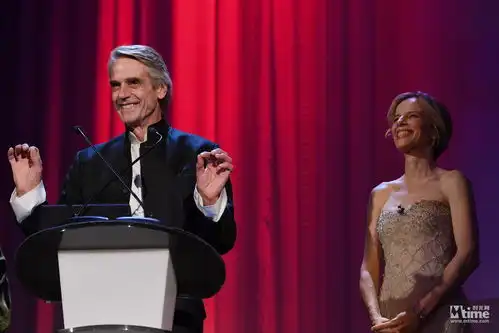 威尼斯电影节开幕爱乐之城主创亮相
