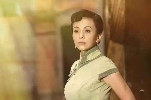 董洁新剧是在逗我玩不到10分钟我就弃剧了,怪不得积压9年