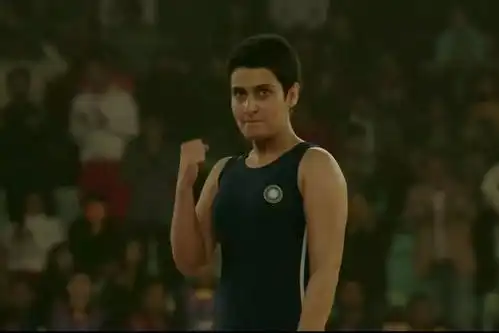 重温高分9.3的摔跤吧,爸爸,看印度女孩如何逆袭摆脱命运
