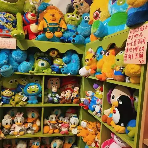 来了就不想走广州10家宝藏玩具店公仔手办古着...全都有