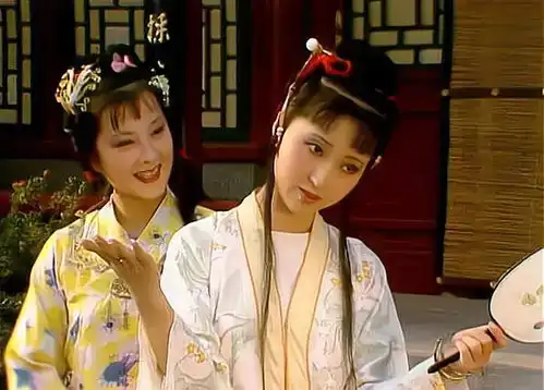 87红楼梦她特别漂亮,拍戏根本不用化妆,弄弄头发就可以上镜