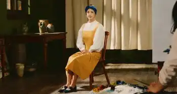 张雨绮变猫女性感撩人cos戴珍珠耳环少女气质优雅