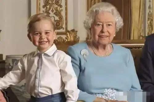 6岁小乔治长大了,走王路令人堪忧,外网直言可别像父亲了