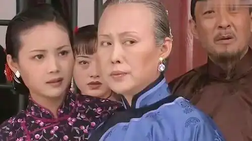 大宅门景琦对九红下不了手,二奶奶眼看要生气,三爷来救场
