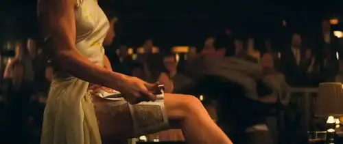 碟中谍6全面瓦解阿汤哥完成惊天一跃高跳低开军事级动作难度阿汤哥跳了106次