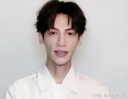 浓妆艳抹雌雄不分,病态审美黄觉告诉你,什么才是真男人
