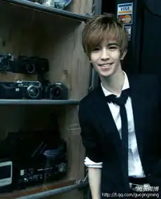 最小说作者最近的图片