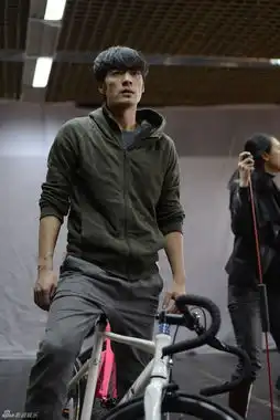 组图田沁鑫罗朱热排殷桃李光洁初遇情动
