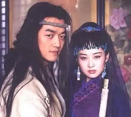 央视笑傲江湖宁静版任盈盈试妆照曝光,因片酬问题换成许晴
