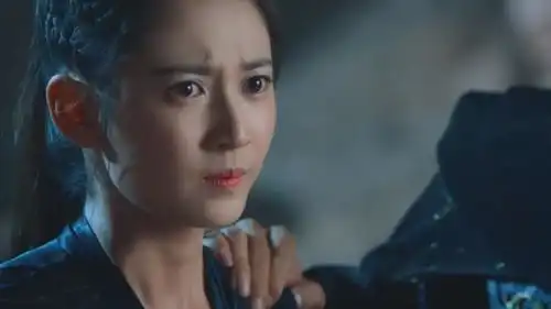 香蜜沉沉烬如霜固城王抓来鎏英,威胁暮辞造灭灵箭
