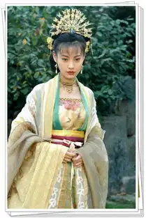当38岁江玉燕脱下古装,换上现代装,网友直呼美炸了
