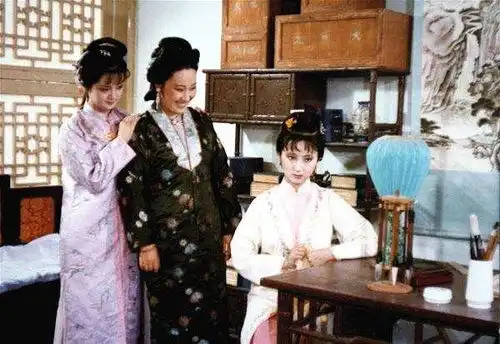 宝玉发病,王夫人为何一言不发有一个说不出口的原因
