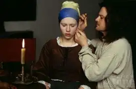 戴珍珠耳环的少女,剧中用什么扎耳眼
