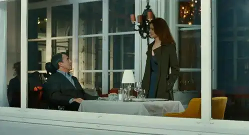 瘫痪大叔遇上黑人地痞,开始了一段不可思议的友情
