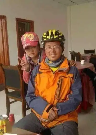 当初装b去西藏,回来变成这b样...
