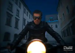 布达佩斯大饭店发海量剧照诺顿罗南等曝新扮相
